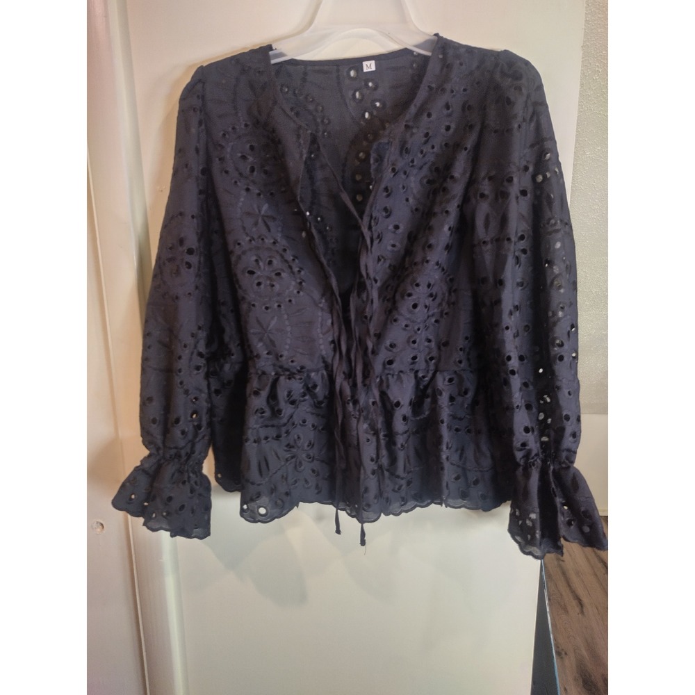 Black Eyelet Lace Peplum Top Long Sleeve Tie Front V-Neck Blouse Medium Boho